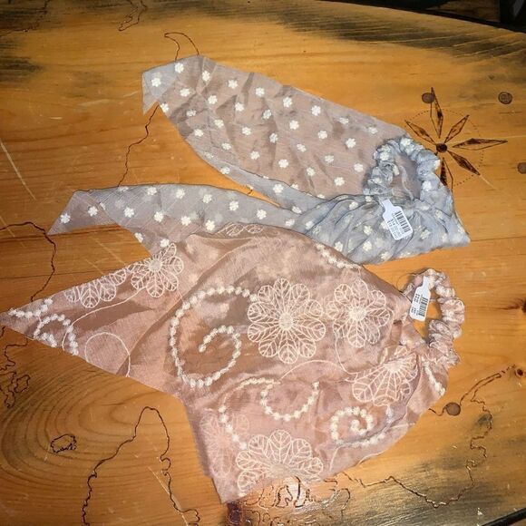 NWT Urban Outfitters Hair Tie Bundle - Picture 2 of 4